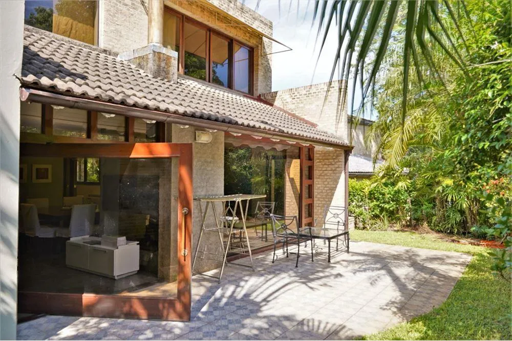 VENDO ESPECTACULAR RESIDENCIA EN BOTANICA 3 690,000 USD — foto 3