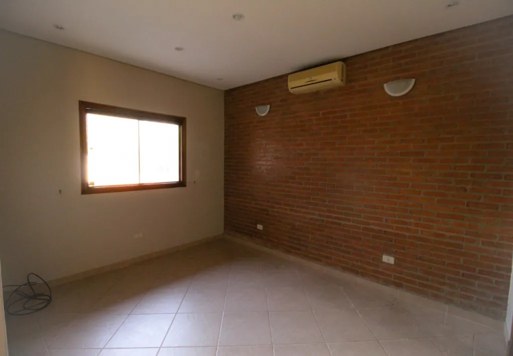 ALQUILO HERMOSO DUPLEX EN BARRIO JARA. ZONA UNIVERSIDAD AMERICANA — foto 3