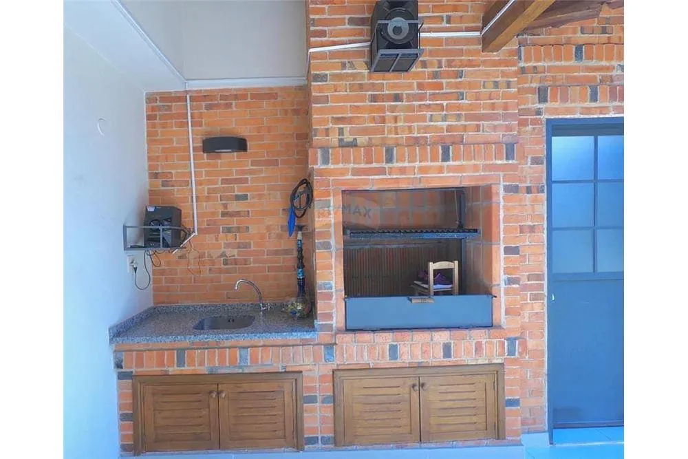 ALQUILO DUPLEX AMOBLADO CON PISCINA EN BARRIO MBURUCUYA — foto 3