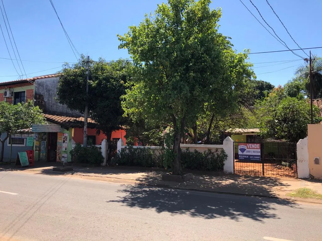 Vendo casa a demoler o refaccionar zona ABASTO — foto 2