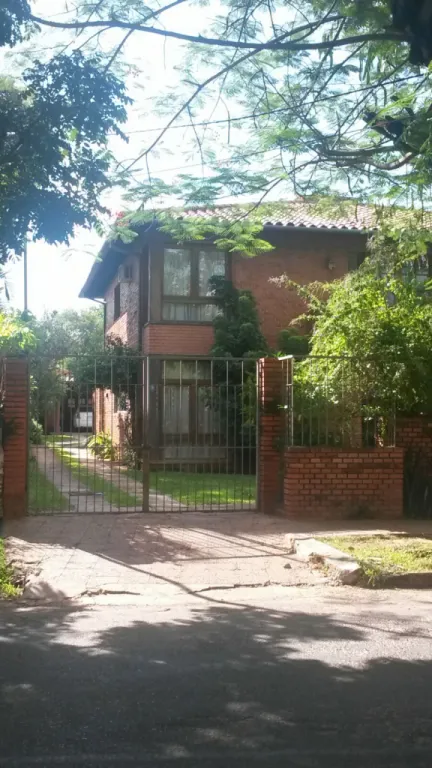 Vendo Amplia Vivienda en en Barrio San Cristobal — foto 3