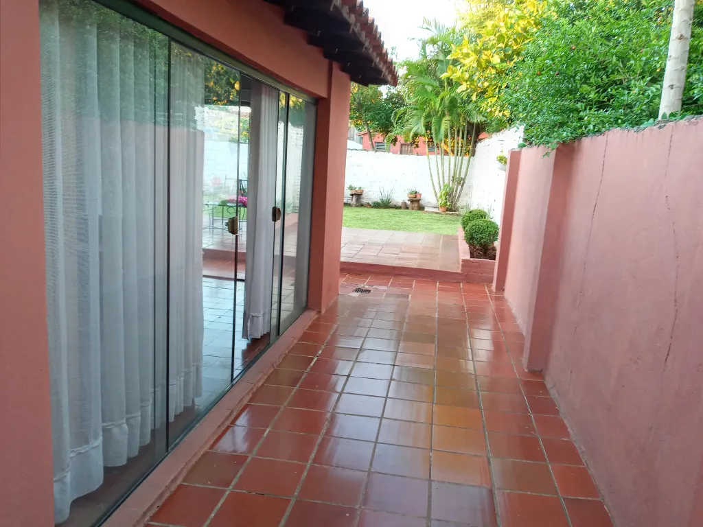 VENDO hermosa Casa en Luque, Villa Policial Mora Cue — foto 2