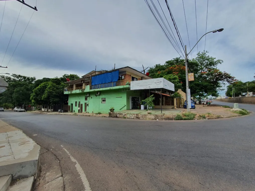Vendo importante propiedad s Defensores del Chaco — foto 2