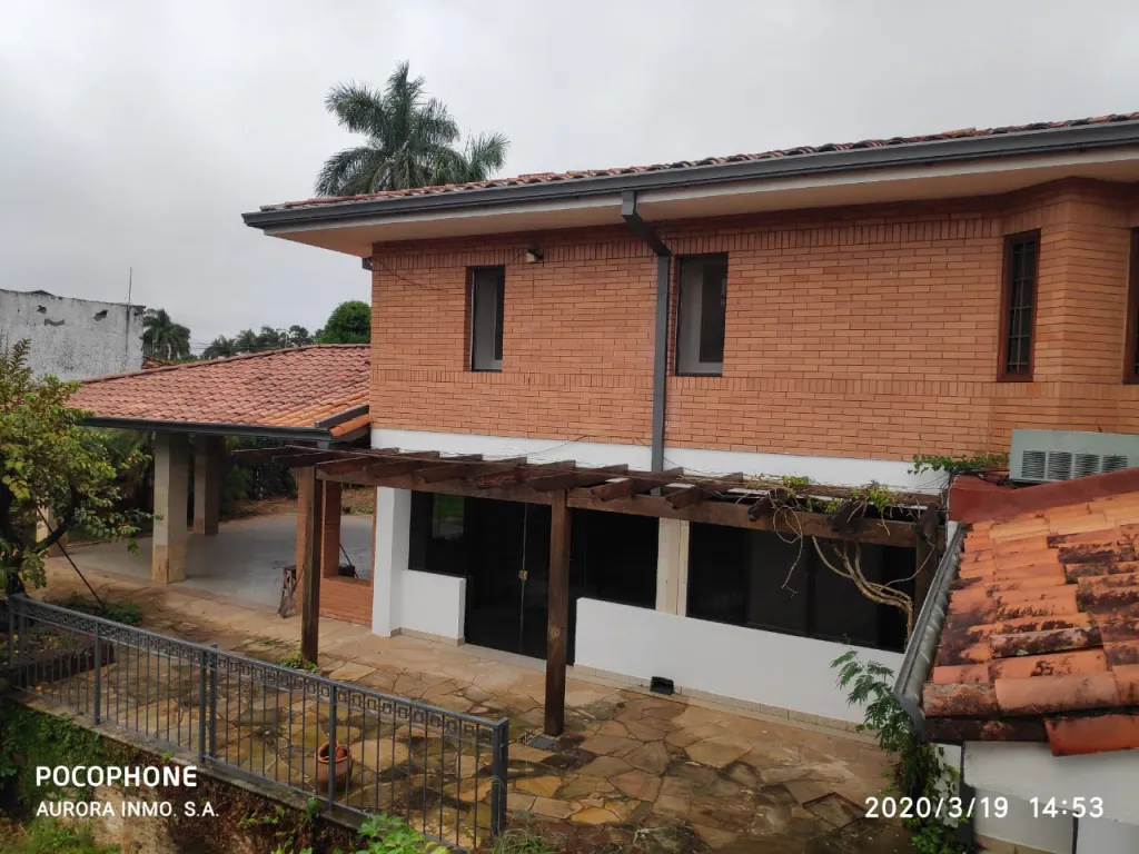 VENDO CASA AMPLIA EN LAMBARE KENNEDY — foto 2