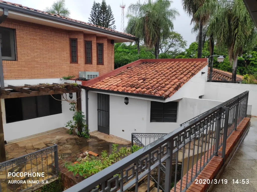 VENDO CASA AMPLIA EN LAMBARE KENNEDY — foto 3