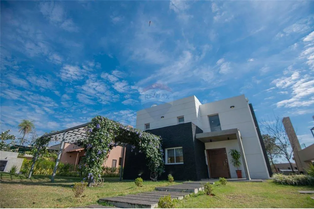 En venta hermosa residencia en Aquavillage San Bernardino — foto 2