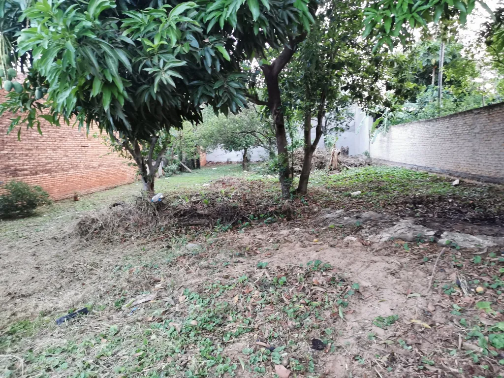 Terreno en OFERTA!! con Excelente ubicación en zona céntrica de San Lorenzo — foto 2