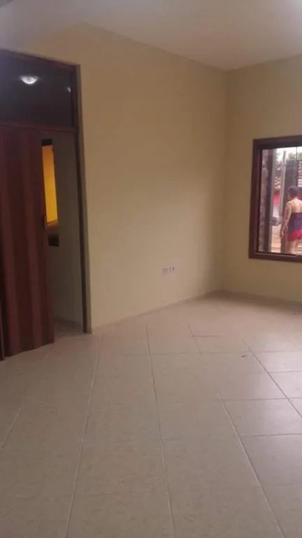 ALQUILO DUPLEX EN LUQUE. ZONA CONMEBOL — foto 2