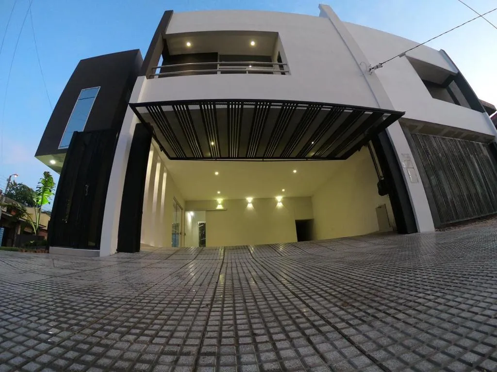 Vendo Casa en Lambare Barrio Valle Apu’a ll — foto 2