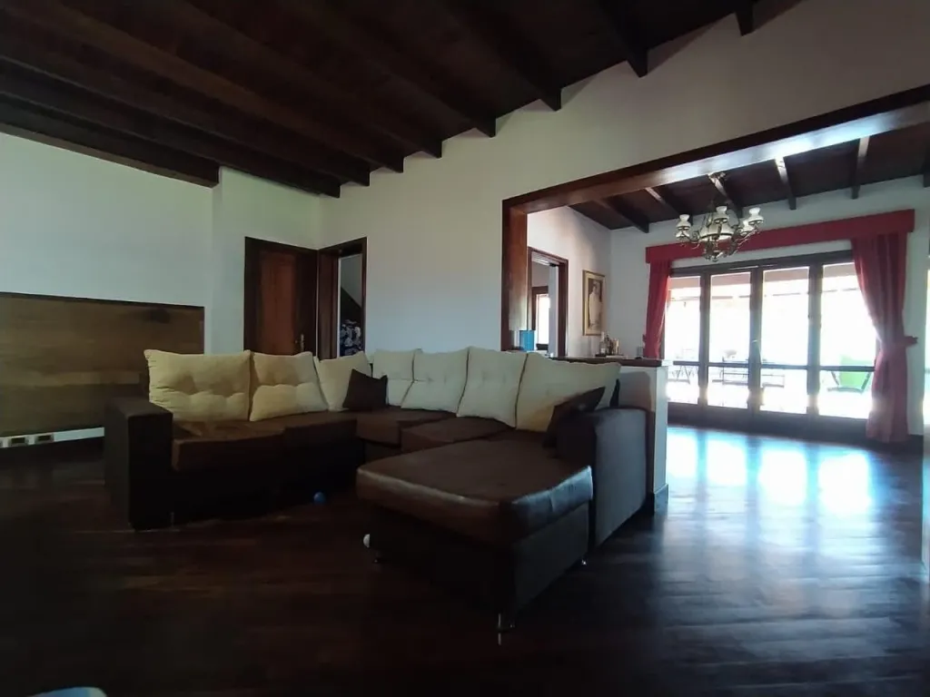 VENDO DUPLEX EN CONDOMINIO EN LUQUE ZONA AEROPUERTO COD 3365 — foto 2