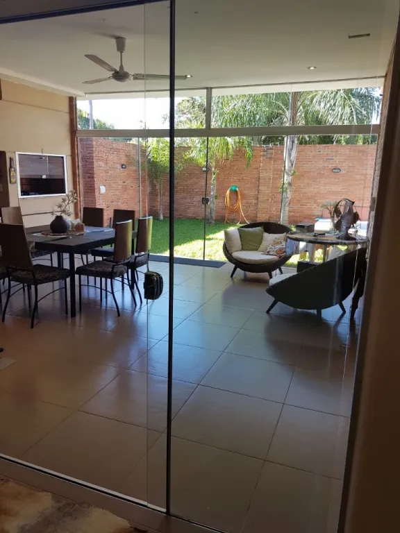 ALQUILO HERMOSA RESIDENCIA EN LAMBARE. ZONA ITA ENRAMADA — foto 3
