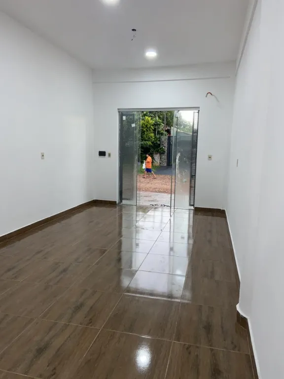 Alquilo Salón Comercial — foto 3