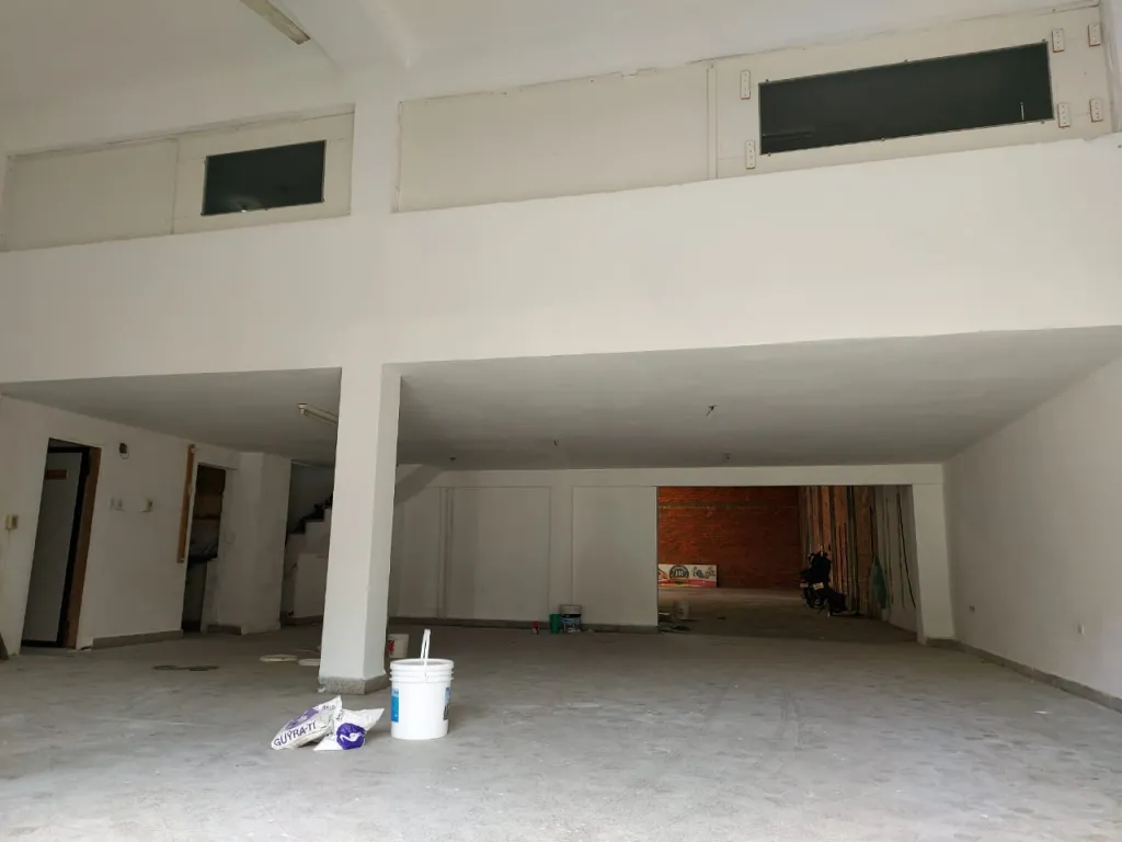 DEPÓSITO CON OFICINA EN ZONA CÉNTRICA DE ASUNCIÓN — foto 3