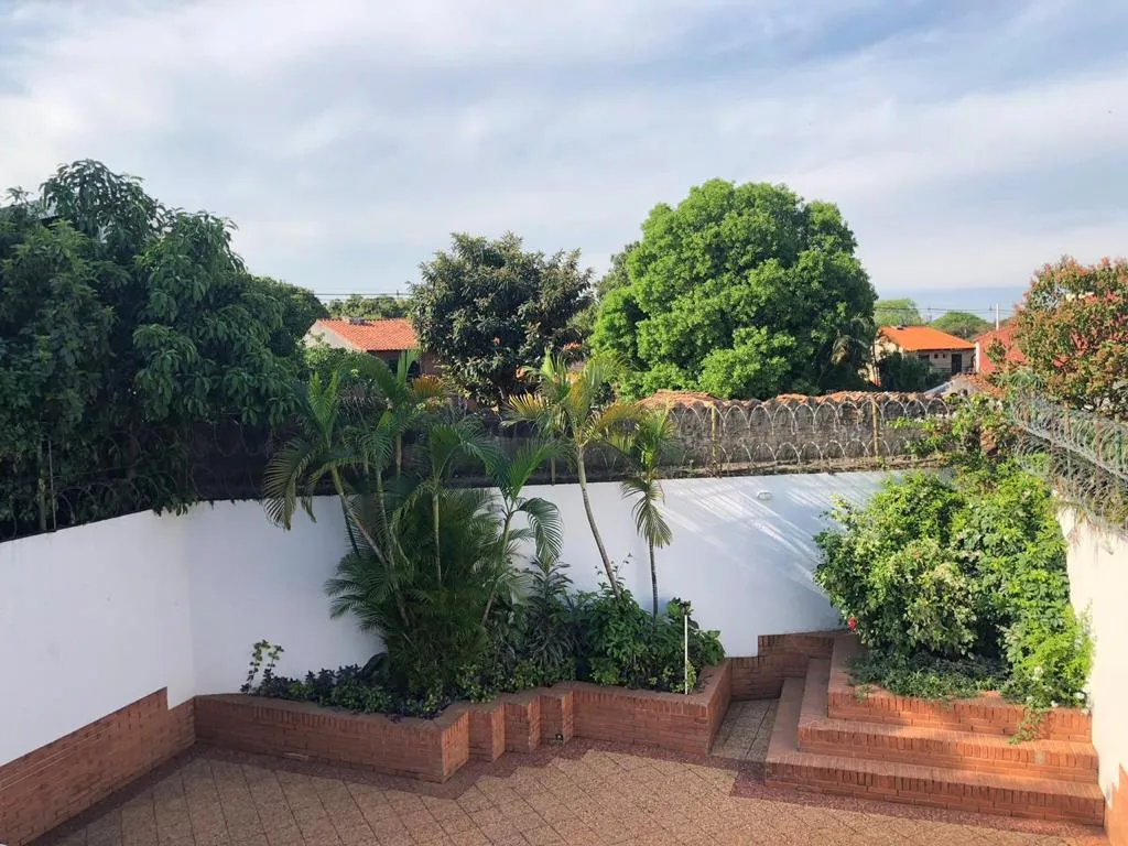 VENDO CASA ZONA SANTA ROSA, AVDA ESPAÑA — foto 2