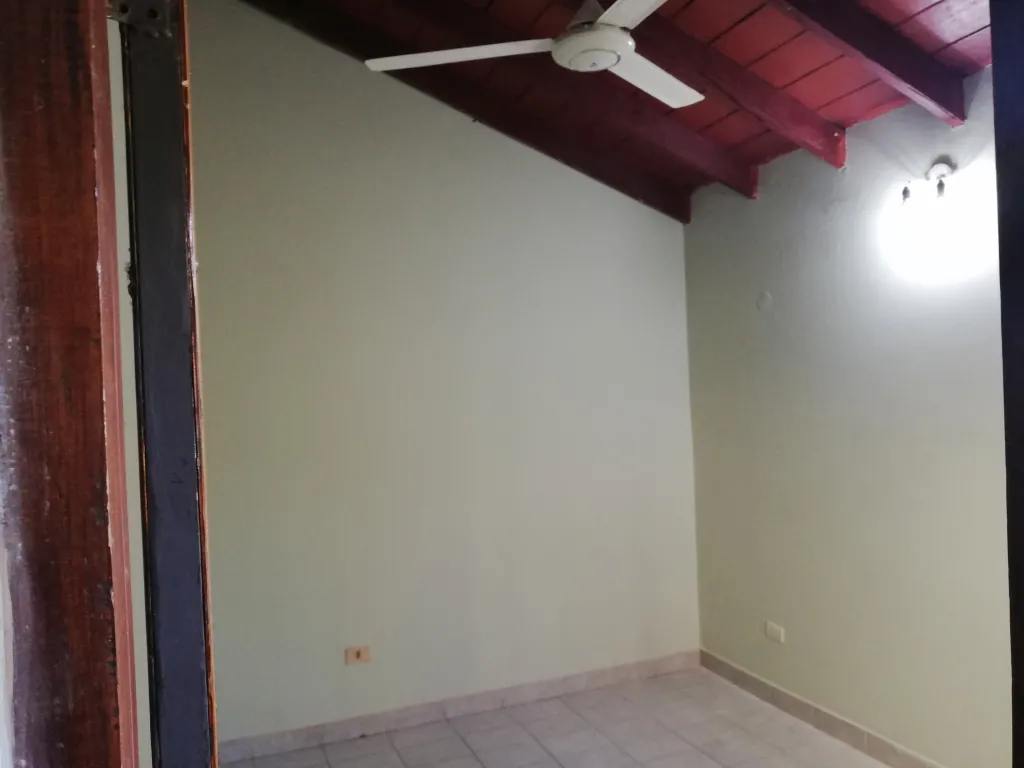 Departamento Zona La Fuente Shopping Salemma. 2 Habitaciones. — foto 3