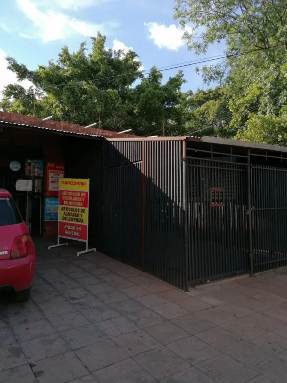 Hermoso amplio salón en San Lorenzo sobre la Avenida más comercial. — foto 2