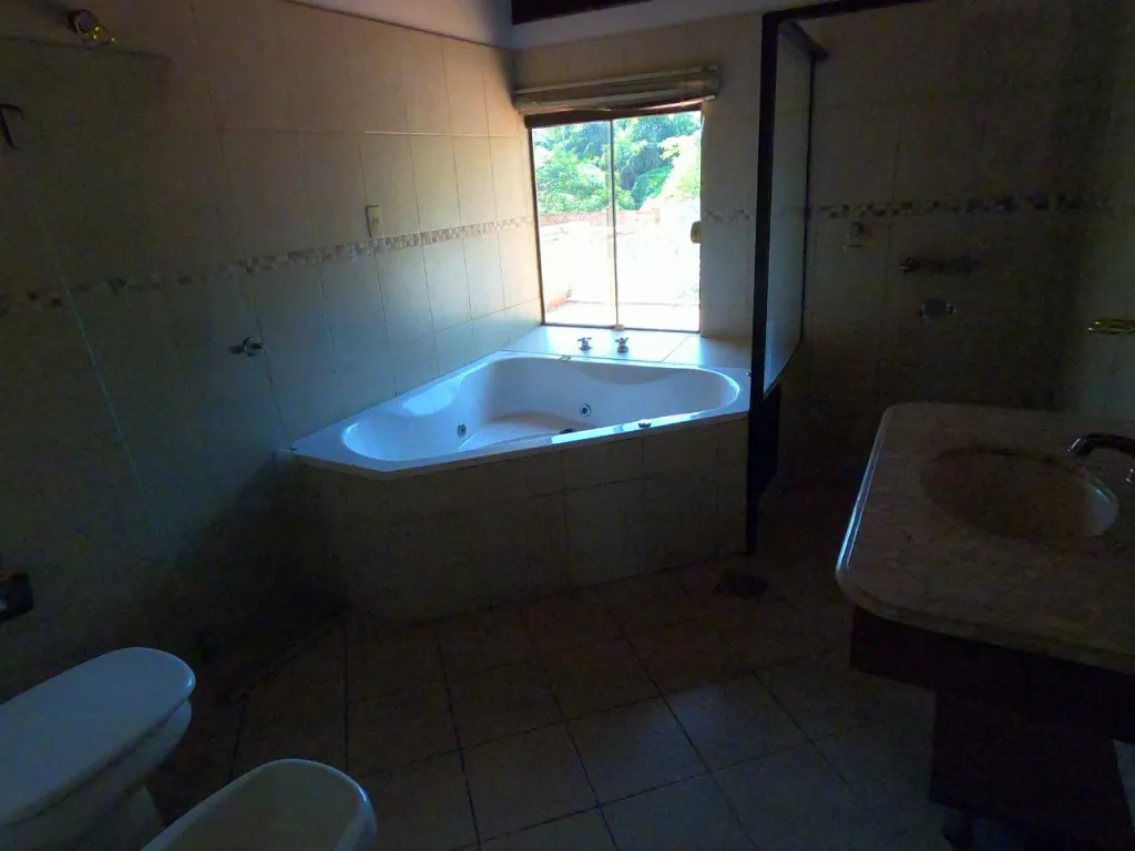 VENDO RESIDENCIA EN EXCLUSIVO BO SAN CRISTOBAL — foto 3