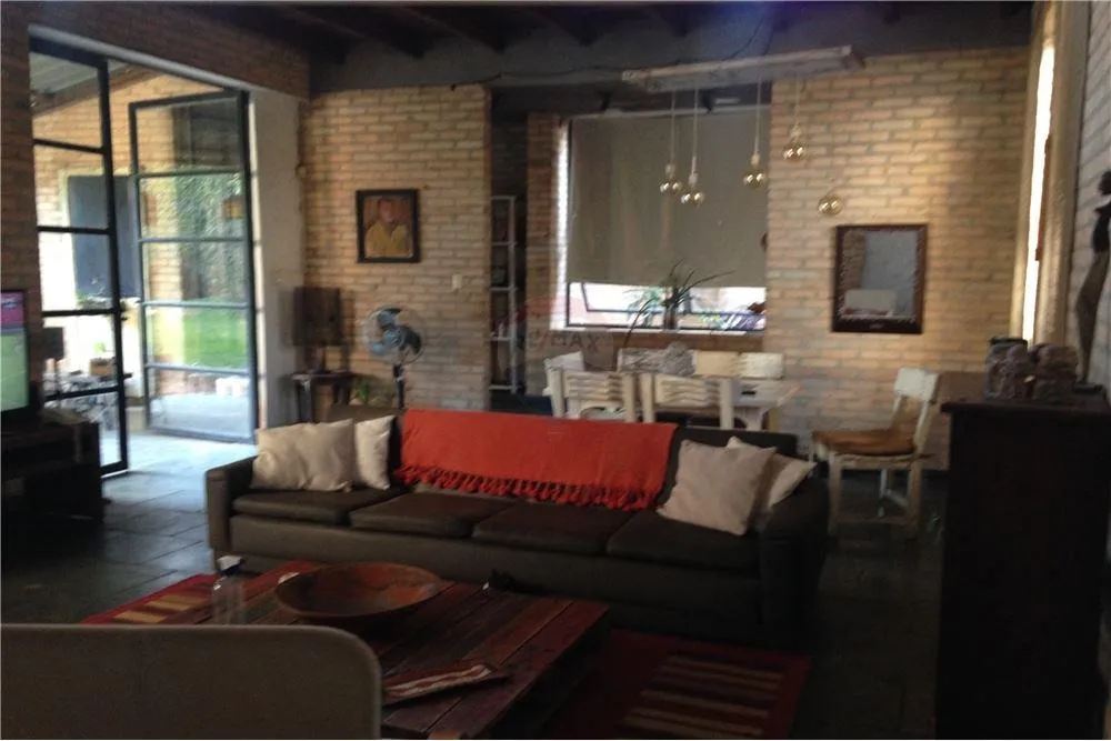 VENDO CASA CON EXCELENTE UBICACION EN BARRIO HERRERA — foto 3