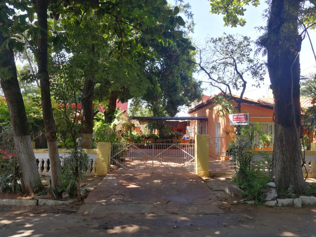 Vendo casa en Zona residencial con excelente ubicación en San Lorenzo — foto 3