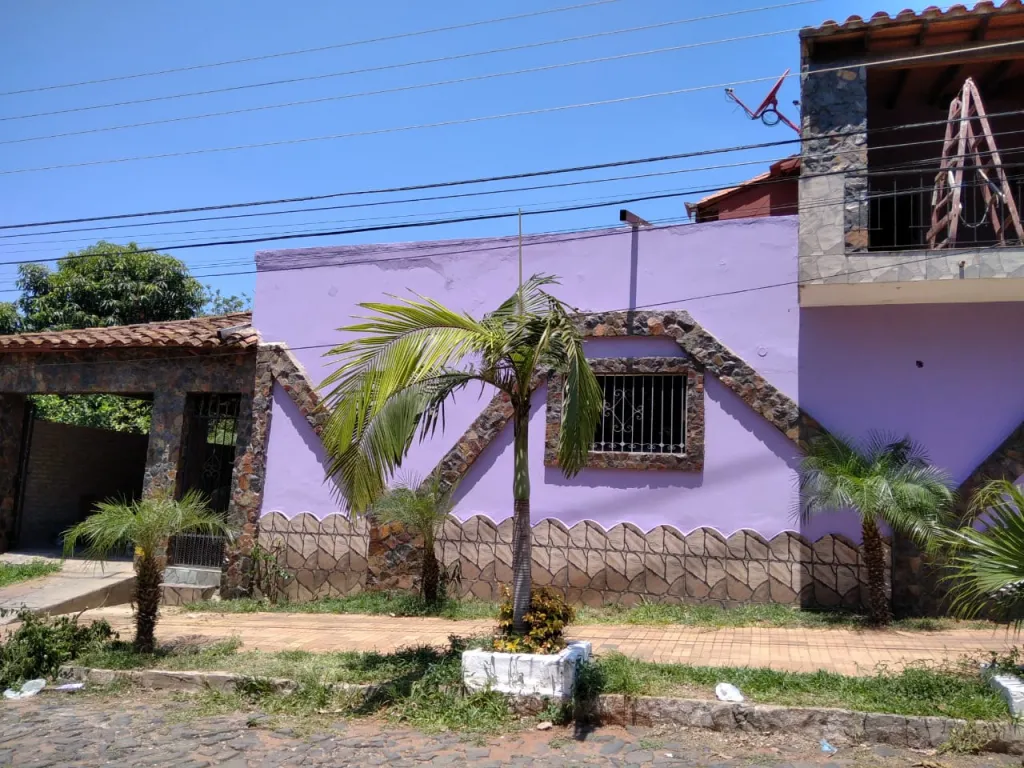 CASA DE DOS PLANTAS EN LAMBARÉ a pasos de Avda. Fernando de la Mora — foto 2