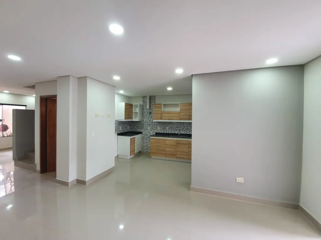 Vendo duplex 3 dormitorios con patio y piscina en Lambare — foto 3