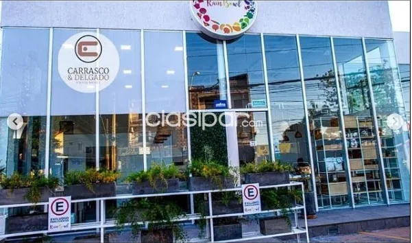 SALON COMERCIAL EN LAMBARE ZONA MUNICIPALIDAD — foto 2