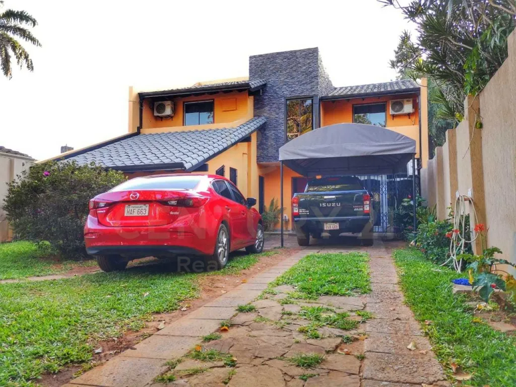 Hermosa casa en Fernando de la Mora, Zona Sur — foto 2