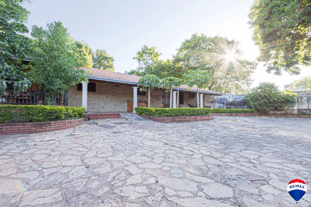 Vendo propiedad en Lambaré - Villa Cerro Cora — foto 3