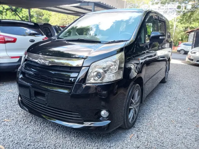Toyota Noah 2007 — foto 3