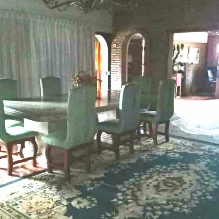 VENDO AMPLIA RESIDENCIA DE 5 DORMITORIOS CON 1213 M2 DE TERRENO EN SAN LORENZO!!! — foto 3