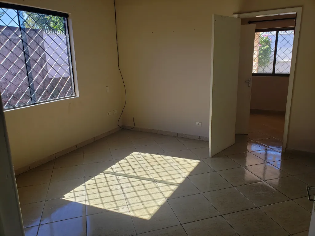 VENDO CASA EN AREA 5 - PDTE FRANCO — foto 3