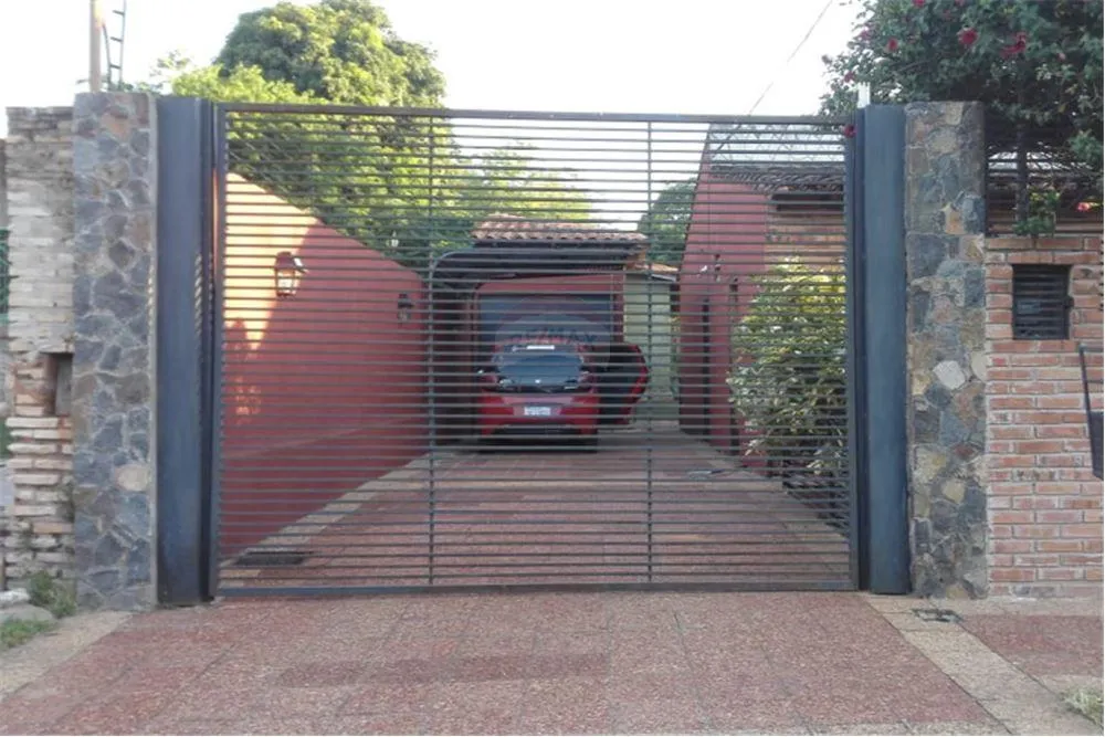 VENDO CASA EN LUQUE ZONA YKAA 450,000,000 ₲ — foto 2