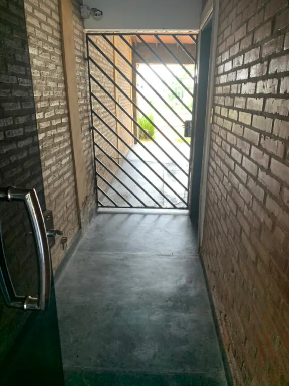 VENDO CHALET EN MARIANO ROQUE ALONSO ZONA MUNICIPALIDAD COD 3396 — foto 3