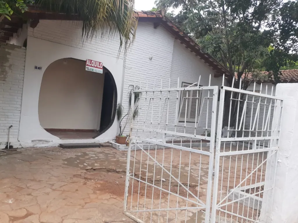 VENDO CASA, ZONA NORTE FDO. DE LA MORA. — foto 2