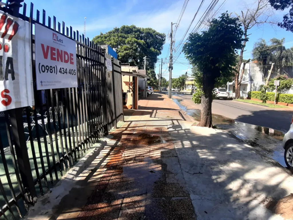 VENDO TERRENO CON CASA A REFACCIONARDEMOLER EN MBURICAÓ — foto 3