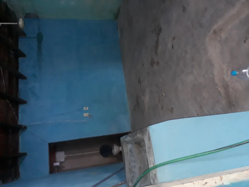 SALOM CON SALA BAÑO PILETA ESPESIAL PARA NEGOCIOS — foto 2