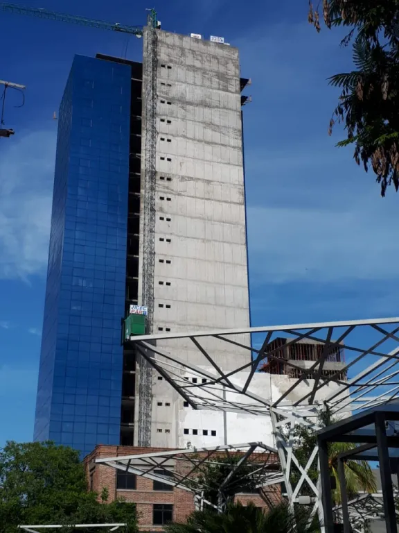 Oficinas a la venta en edificio en pleno centro corporativo — foto 2