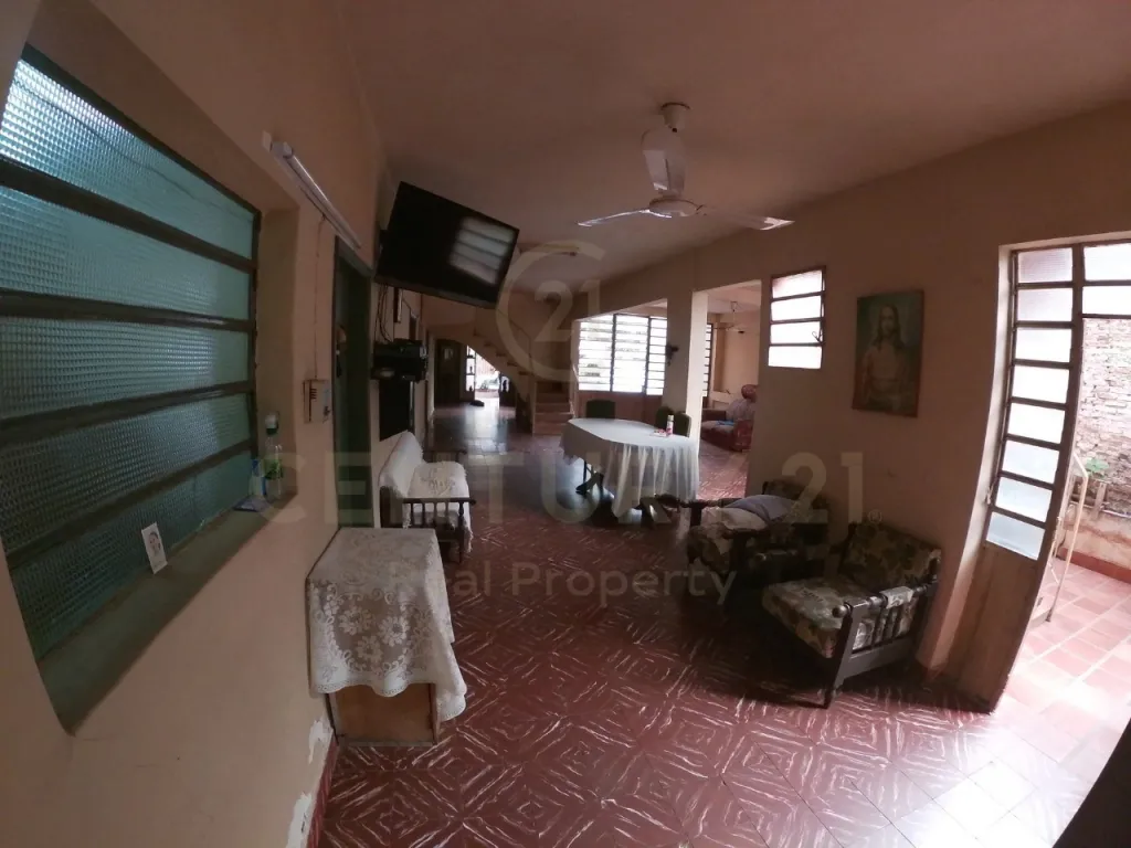 AMPLIA CASA EN VENTA — foto 2