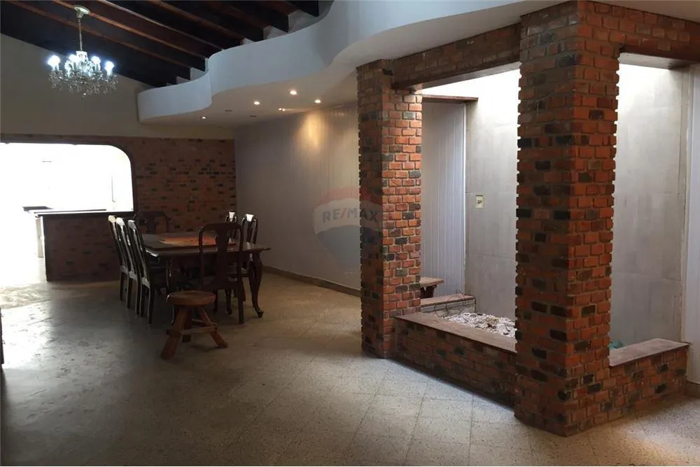 ALQUILO CASA DE 5 DORMITORIOS CON PISCINA EN FERNANDO ZONA NORTE — foto 2