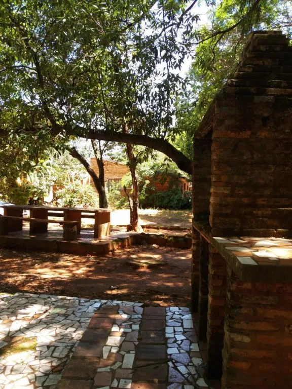 Casa Quinta en Yukyry alquilo en 600.000 Gs — foto 2