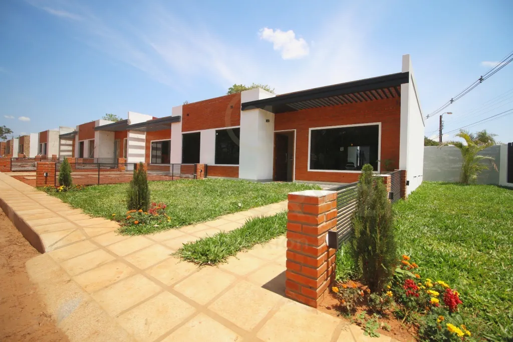 EN VENTA CASAS EN CONDOMINIO EN SAN LORENZO — foto 2