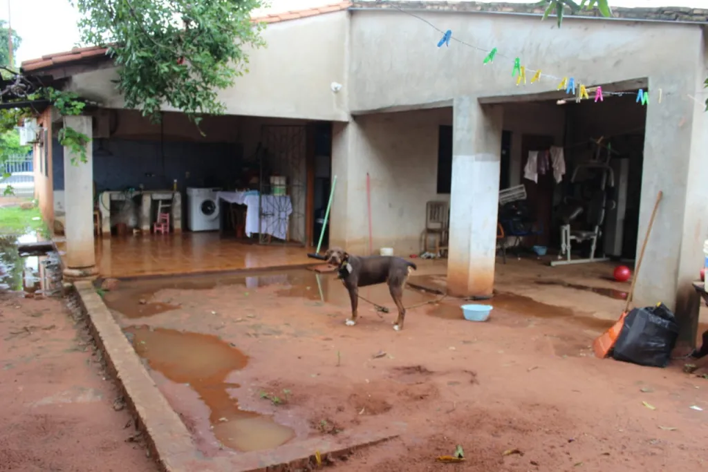 Vendo casa en céntrica zona de Capiatá — foto 3