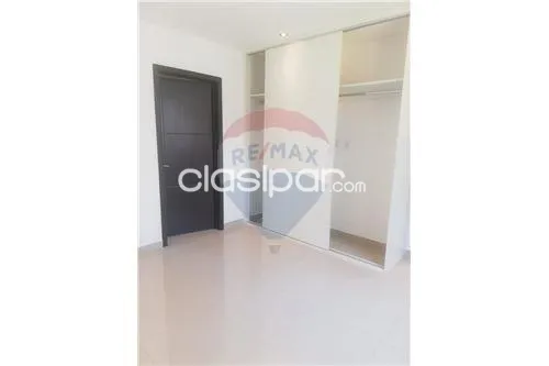 VENDO HERMOSO DUPLEX ZONA LUQUE-LIMPIO — foto 3
