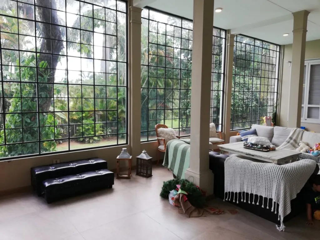 ¡¡Vendo amplia Residencia en Yacht y Golf Club!! Con salida al campo de Golf — foto 3