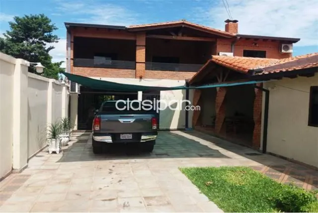 VENDO AMPLIA CASA EN ÑEMBY - BARRIO MBOCAJATY — foto 2