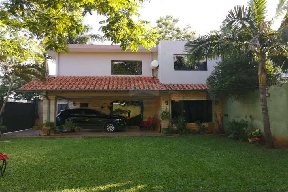 VENDO CASA EN ESQUINA FDO DE LA MORA ZONA NORTE 240,000 USD — foto 2