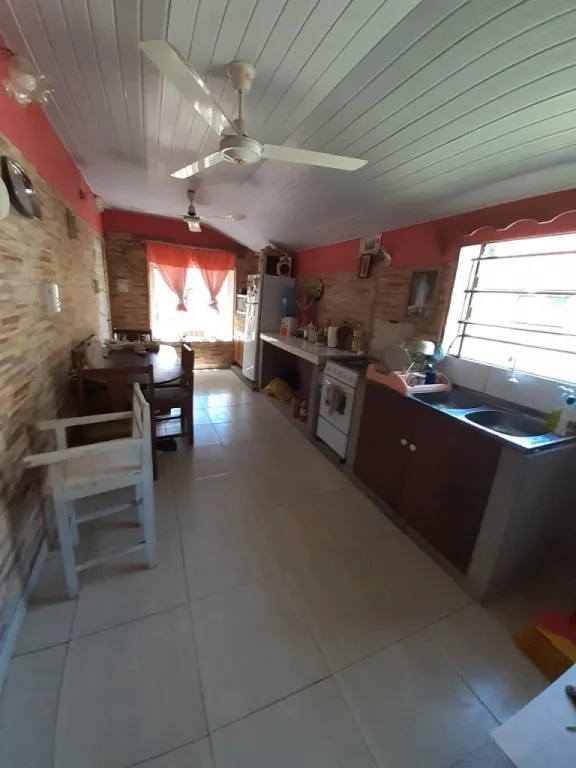 CARMEN DEL PARANA - VENDEMOS CASA — foto 3