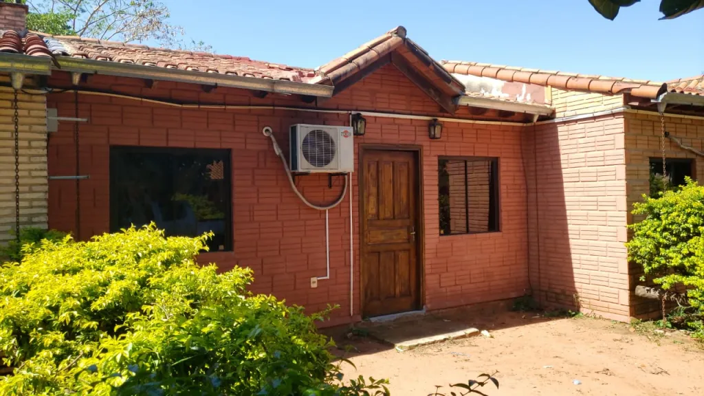 Vendo Hermosos Chalet En Barrio Cerrado En Lambaré — foto 3