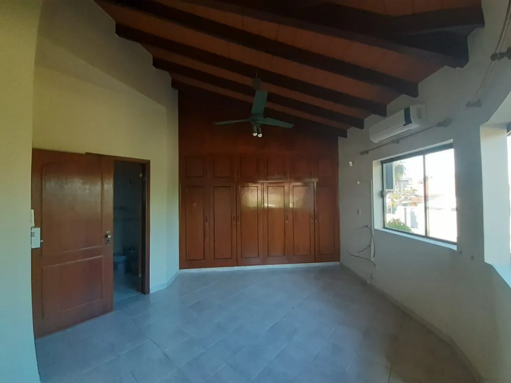 Residencia en Esquina Zona Mburucuya — foto 3