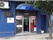 SALON COMERCIAL - ideal comercio o vivienda - DE 45M2 SOBRE MONTEVIDEO Y GRAL DIAZ. CENTR0